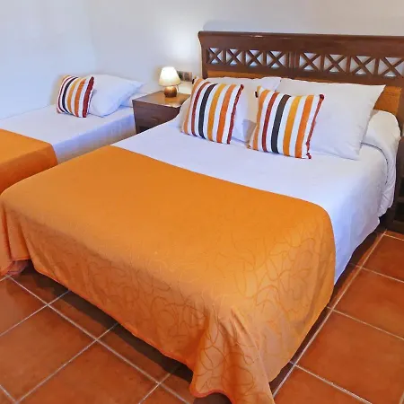 Masia Ca La Caputxeta Casa rural Castelló d'Empúries